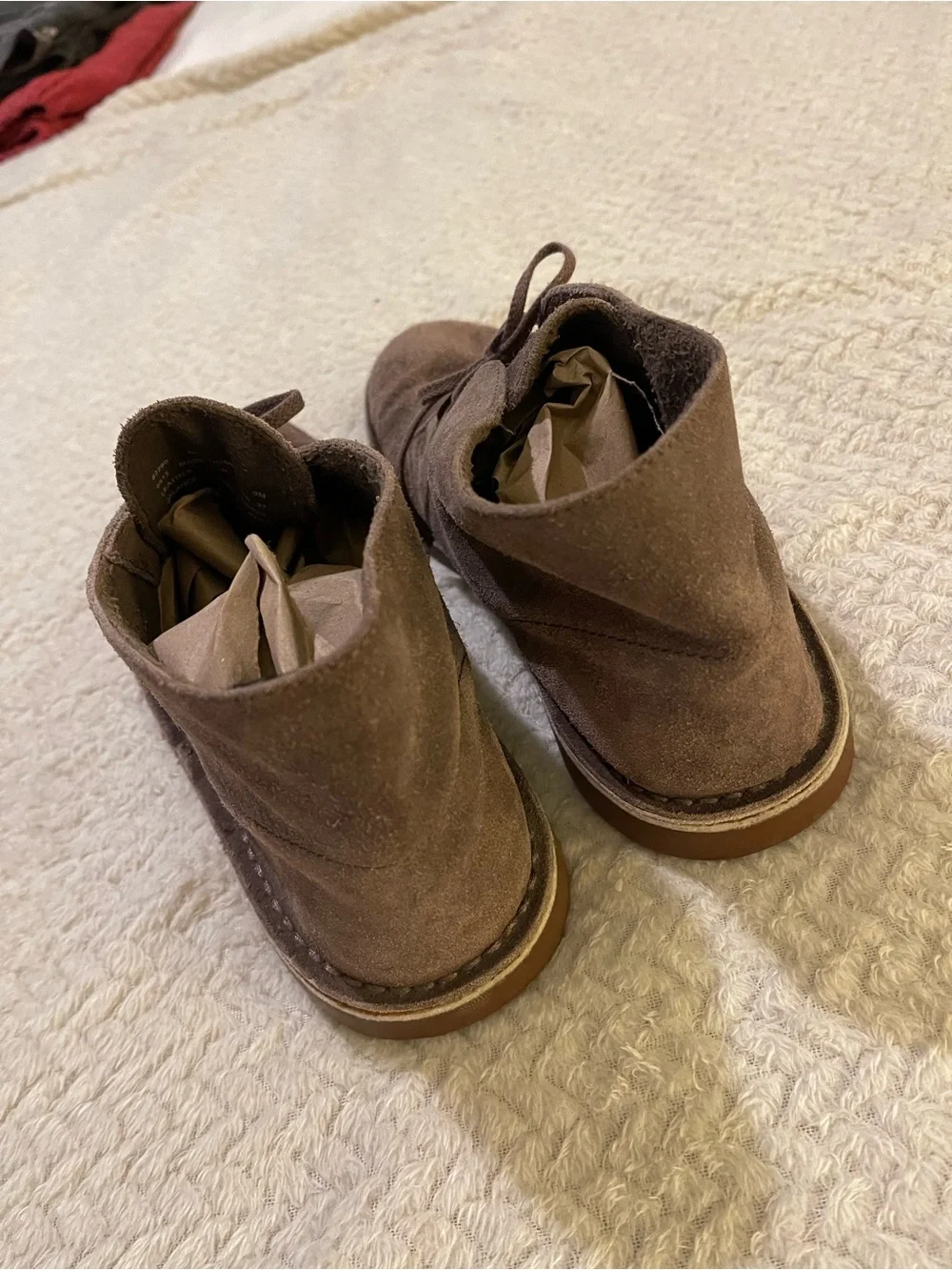 Clark’s Men's Brown Suede Chukka Boots - Casual Lace-Up Comfort size 9